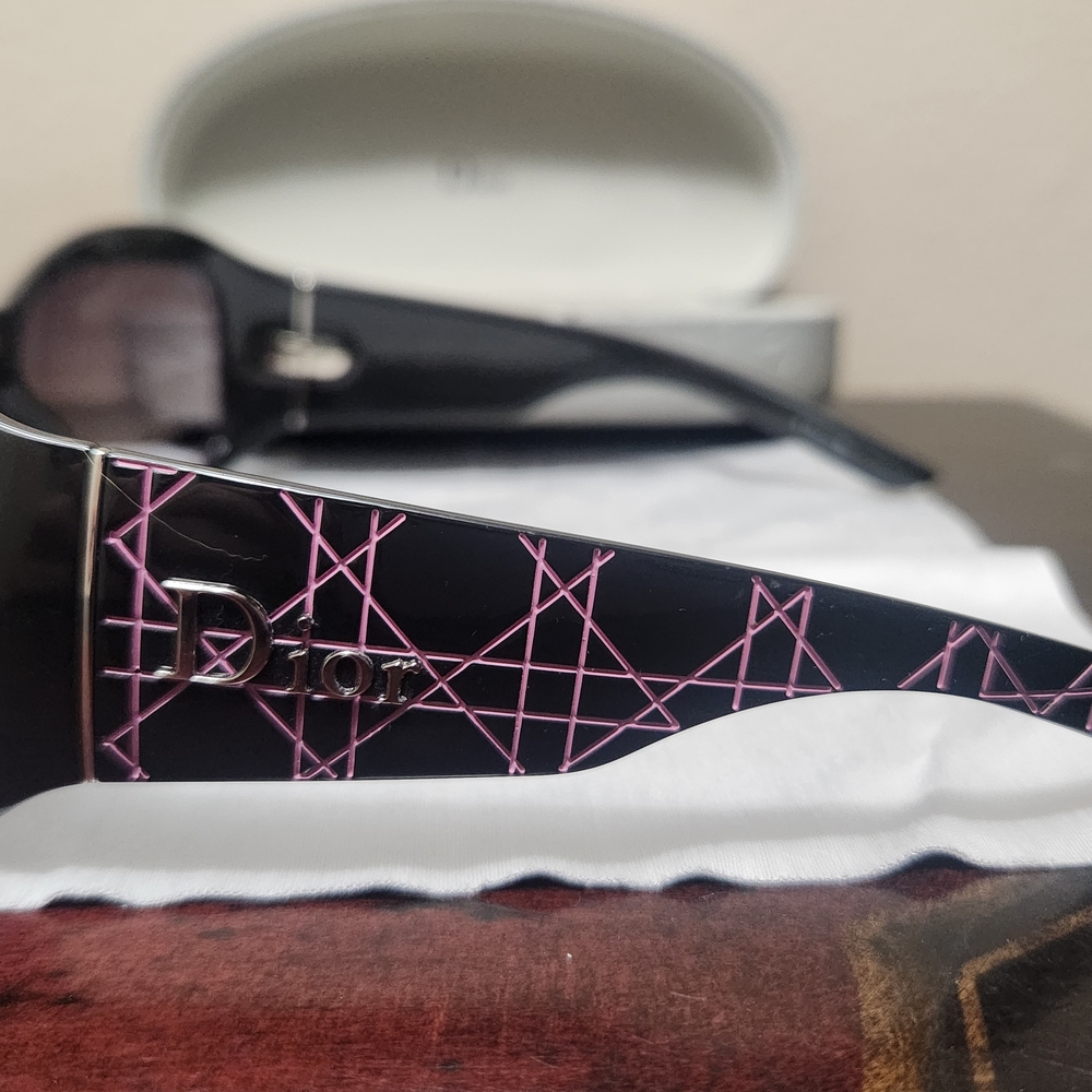 Vintage Dior Sunglasses - Picture 2 of 5